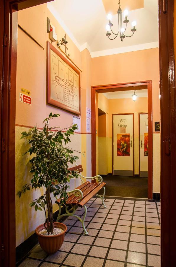 פראג Best Spot Hostel מראה חיצוני תמונה